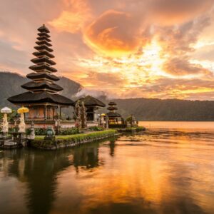 Expérience Détente à Deux : Massage Shiroshampi & Séance de Yoga/Pilates